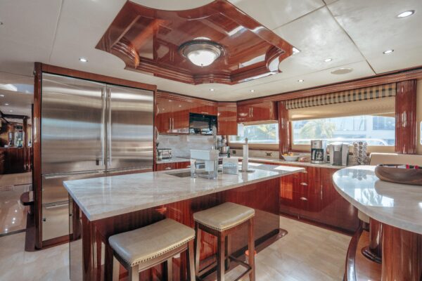 2004 Lazzara 116 - Image 18