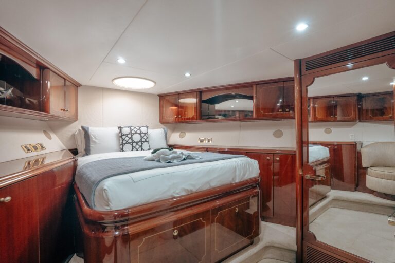 2004 Lazzara 116 Lady Kristina For Charter Fort Lauderdale Brett Horowitz High Seas Yachting 30