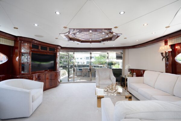 2004 Lazzara 116 - Image 6