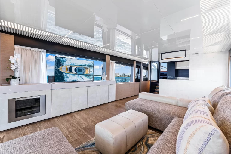 2019 Ferretti 780 - HSY 16