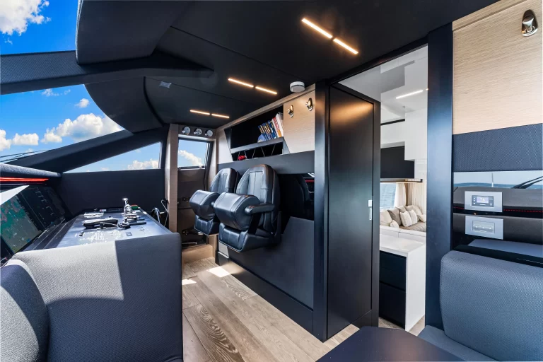 2019 Ferretti 780 - HSY 22