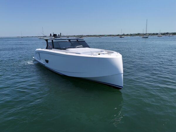2023 Vanquish 58 - Image 11