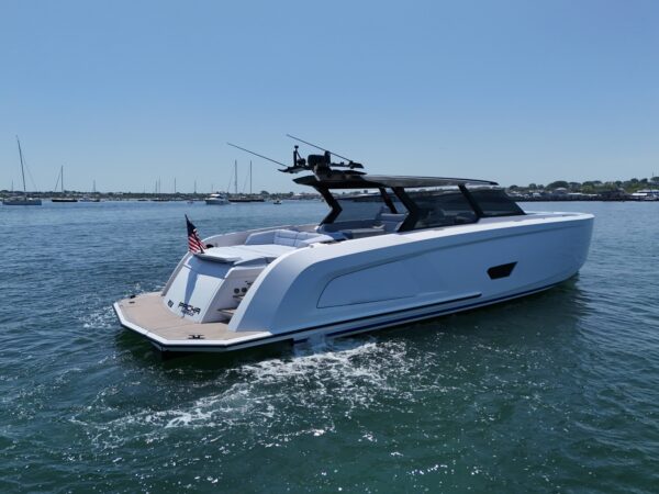 2023 Vanquish 58 - Image 13