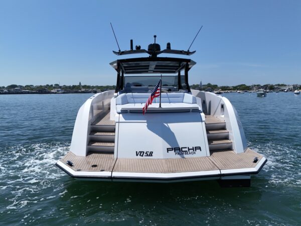 2023 Vanquish 58 - Image 14