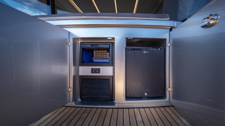 2020 Pershing 7x For Charter Brett Horowitz High Seas Yachting 12