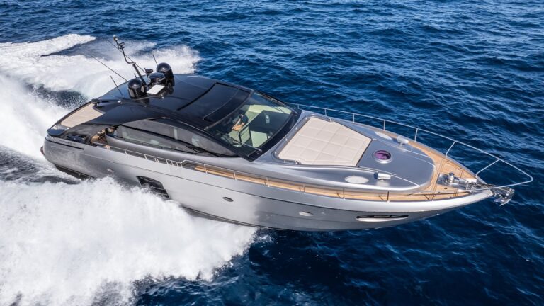 2020 Pershing 7x For Charter Brett Horowitz High Seas Yachting 2