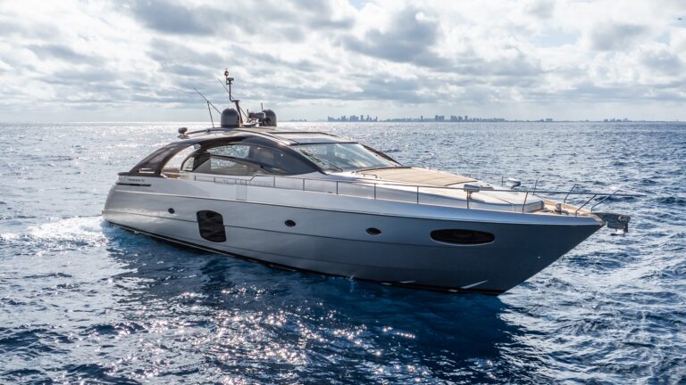 2020 Pershing 7x For Charter Brett Horowitz High Seas Yachting 3