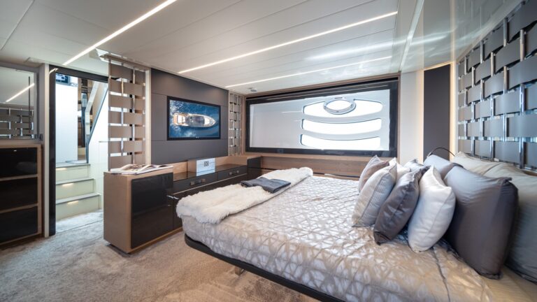 2020 Pershing 7x For Charter Brett Horowitz High Seas Yachting 35