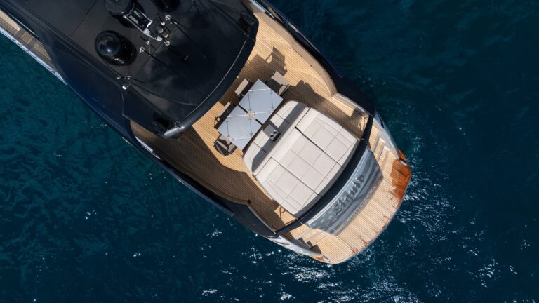 2020 Pershing 7x For Charter Brett Horowitz High Seas Yachting 6