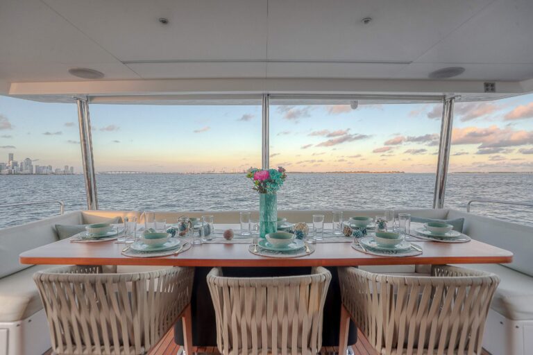 2021 Sirena 88 For Day-Term Charter Miami Brett Horowitz High Seas Yachting 10