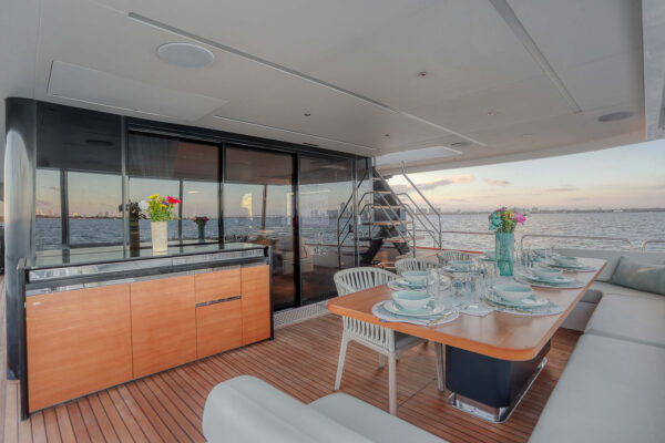 2021 Sirena 88 - Image 13