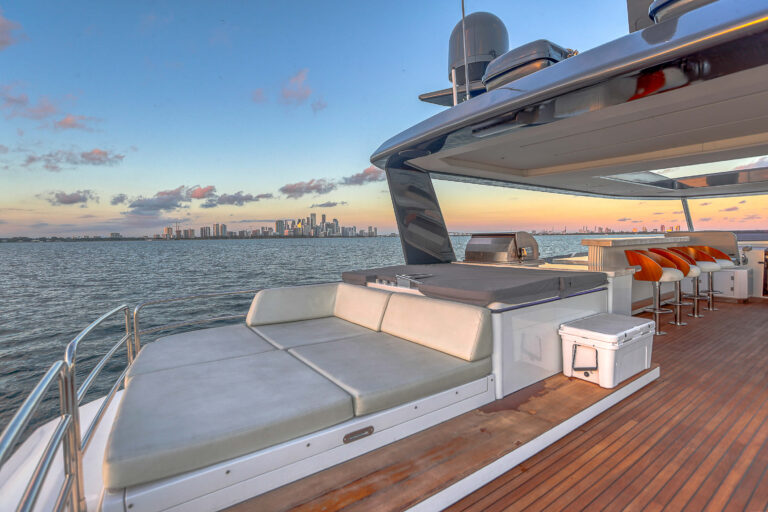 2021 Sirena 88 For Day-Term Charter Miami Brett Horowitz High Seas Yachting 23