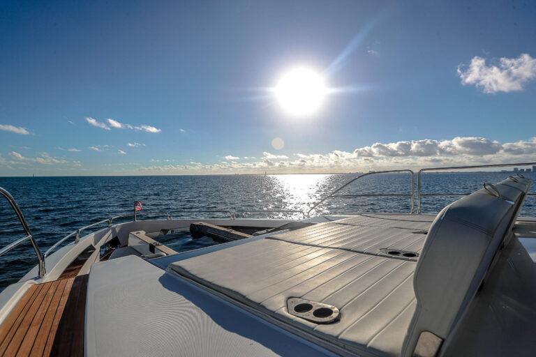 2021 Sirena 88 For Day-Term Charter Miami Brett Horowitz High Seas Yachting 29