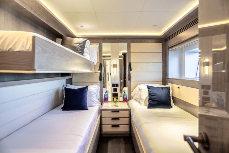 2021 Sirena 88 For Day-Term Charter Miami Brett Horowitz High Seas Yachting 57