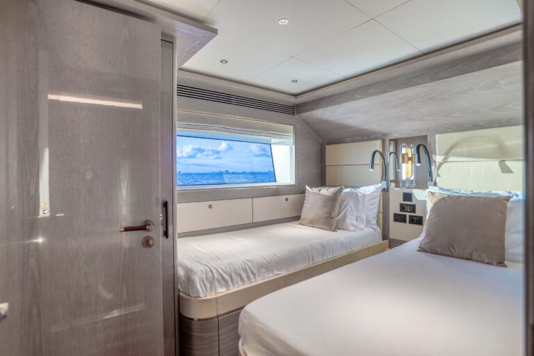 2021 Sirena 88 For Day-Term Charter Miami Brett Horowitz High Seas Yachting 60