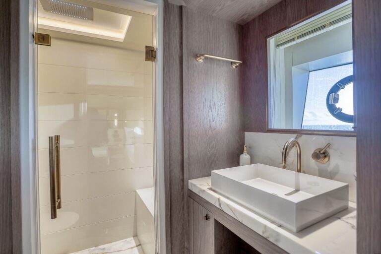 2021 Sirena 88 For Day-Term Charter Miami Brett Horowitz High Seas Yachting 62