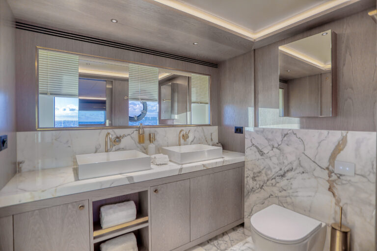 2021 Sirena 88 For Day:Term Charter Miami Brett Horowitz High Seas Yachting 66