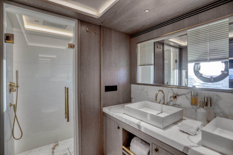 2021 Sirena 88 For Day:Term Charter Miami Brett Horowitz High Seas Yachting 67