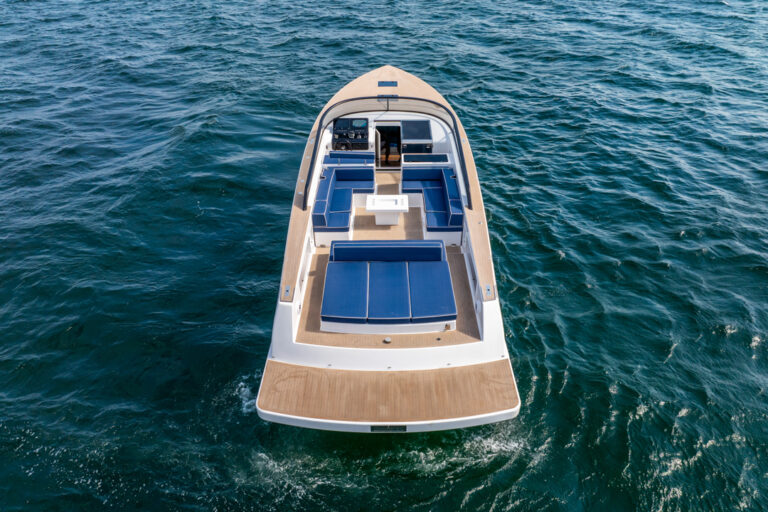 2024 VAN DUTCH 48 FOR CHARTER DANIEL ROSUA HIGH SEAS YACHTING 13