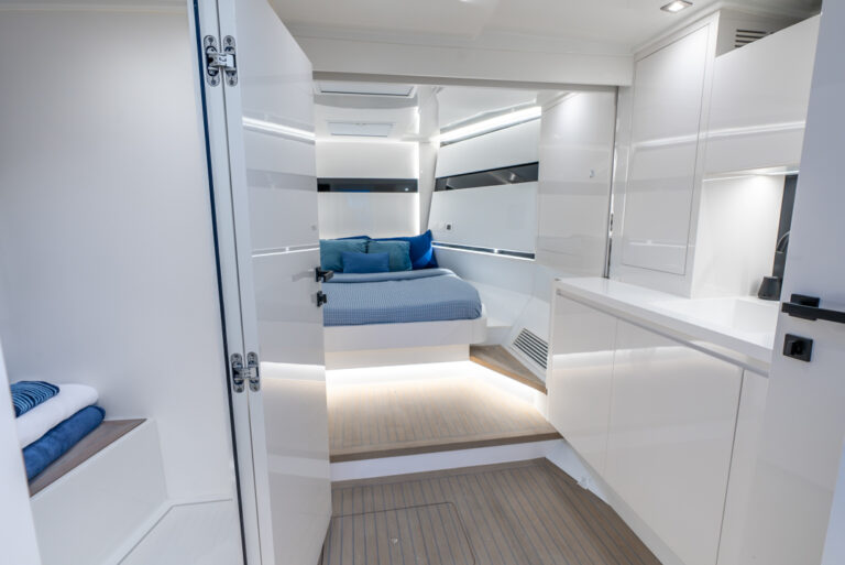 2024 VAN DUTCH 48 FOR CHARTER DANIEL ROSUA HIGH SEAS YACHTING 32